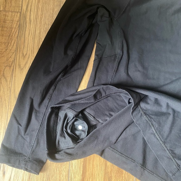 Men's Lululemon Performance Long Sleeve - Picture 6 of 7